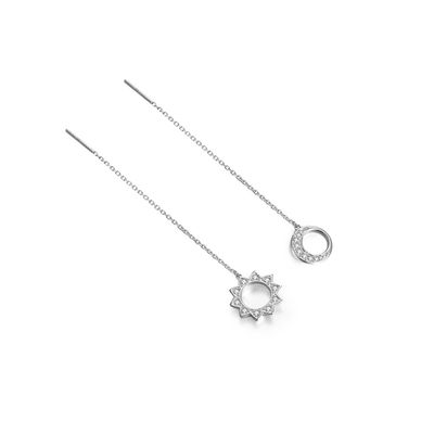 Stering argentent 925 longs glands accrochent les boucles d'oreille asymétriques d'étoile et de lune