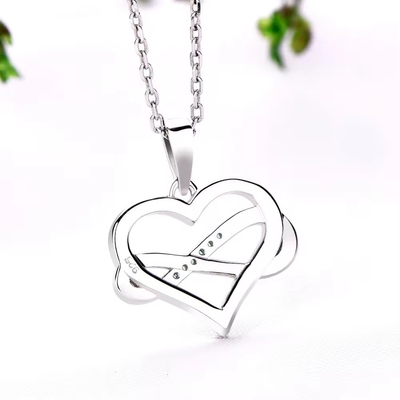 YASVITTI ODM OEM 925 Argent Sterling Collier de cœur étincelant 5A Zirconia Collier creux plaqué au rhodium Collier suspendu bijoux