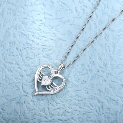 YASVITTI 925 Coeur en argent sterling Topaz et zirconium cube Ange pendentif à ailes Collier bijoux romantiques pour femmes