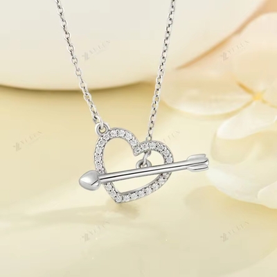 YASVITTI 925 Collier en argent sterling pour femme &quot;Une flèche dans le cœur&quot;