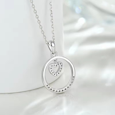 YASVITTI cadeau de la Saint-Valentin Collier en argent 925 rond CZ Collier de cœur plaqué en platine Collier de bijoux de mode