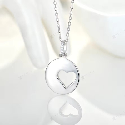 YASVITTI Romantic 925 Collier en argent sterling Collier en cuivre plaqué au rhodium Coins creuses Collier de pendentif de cœur d'amour pour la Saint Valentin