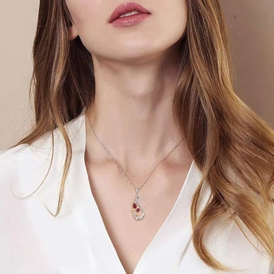 YASVITTI 925 Argent classique de rubis pendentif de fleurs de rose Collier Cube Zircon Collier d'amour gravé en gros