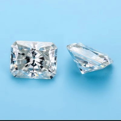 Blanc Clair Joaillerie Couleur Moissanite Poignée de cœur Radiant Anneaux coupés