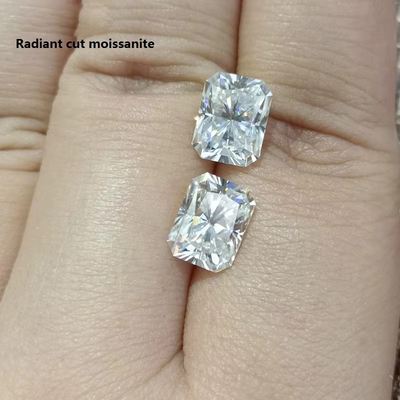 Blanc Clair Joaillerie Couleur Moissanite Poignée de cœur Radiant Anneaux coupés