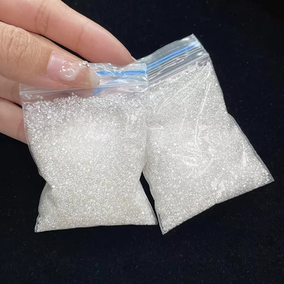 Des pierres précieuses moissanites en forme ronde et en coupe brillante