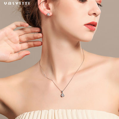 Collier de galvanoplastie d'alliage de collier bleu de Crystal Pendant Simple Zircon Ladies de trèfle