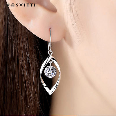 1,61 vraie boucle d'oreille argentée de forme de feuille de zircone des boucles d'oreille 5A de coeur de pouce 0.04oz